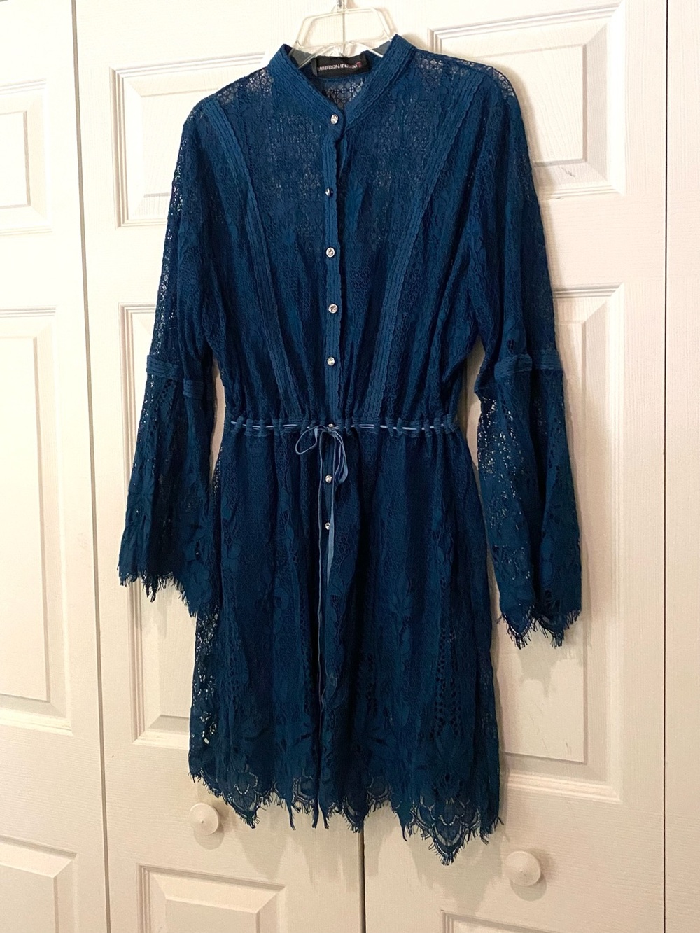 Women's XL Dark Teal Lace Button-Front Top with Velvet Ribbon Tie Waist